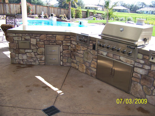 Custom Stone Work Outdoor Kitchen Sacramento